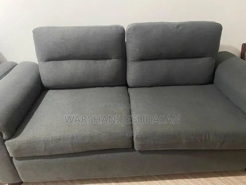 Singer Sofa