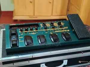 GFX 8 Paddle With Hard Box