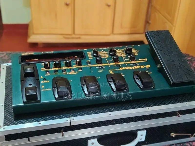 GFX 8 Paddle With Hard Box