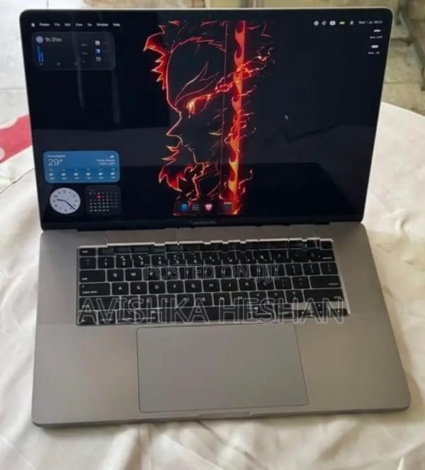 MacBook Pro i9 64GB Apple Refurbed