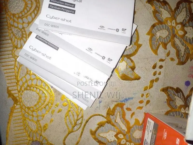 Sony Cyber-shot DSC-W800 Digital Camera