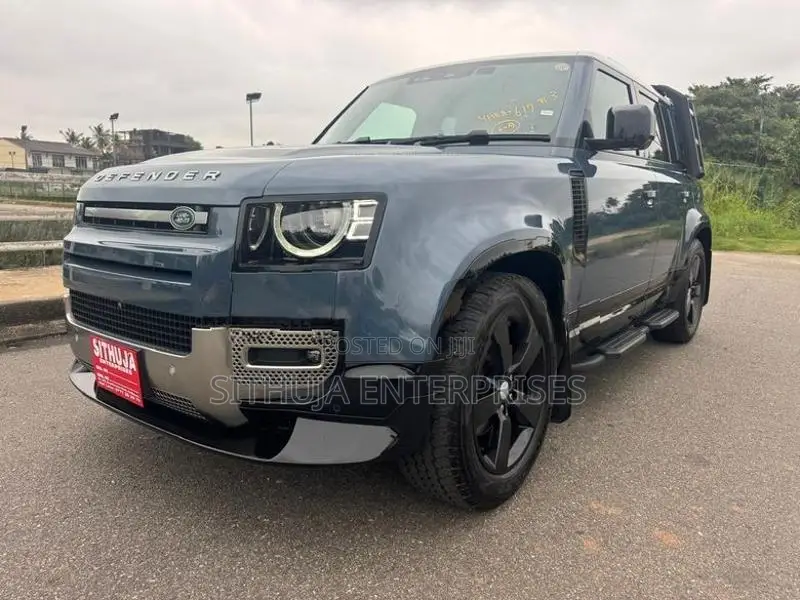 Land Rover Defender 2023