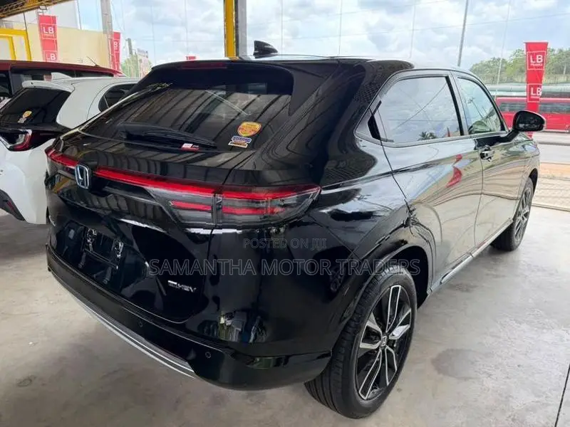 Honda Vezel Z Premium 2025