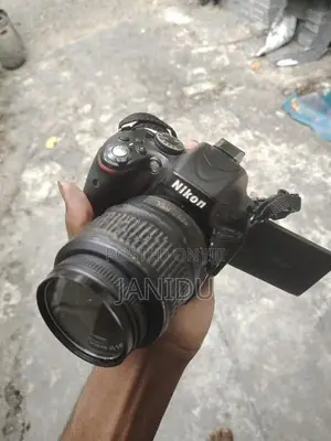 Nikon D5100 Camera