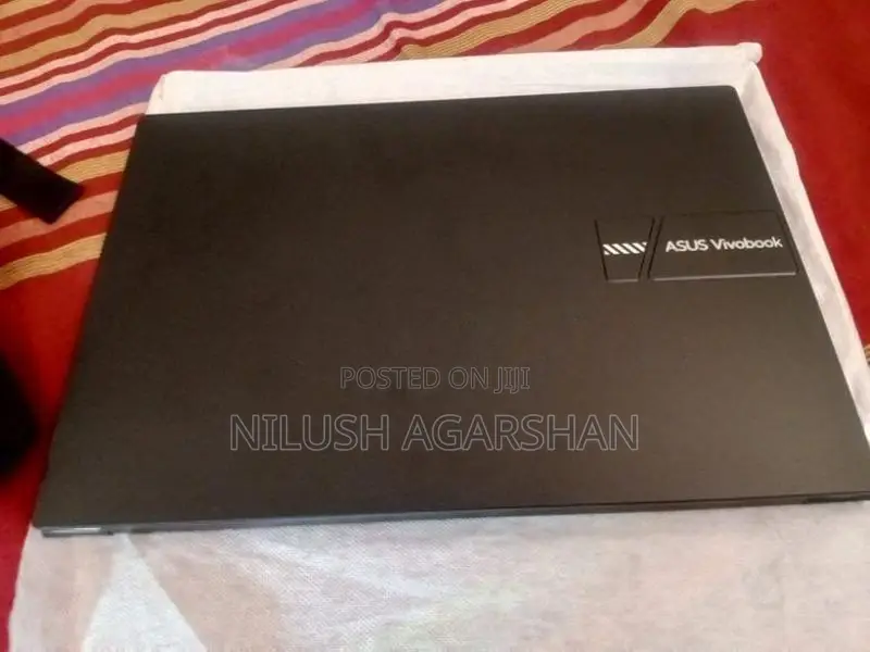 Asus Vivobook 14 Laptop
