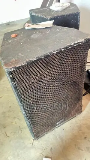 2 Bins With Tops Amp