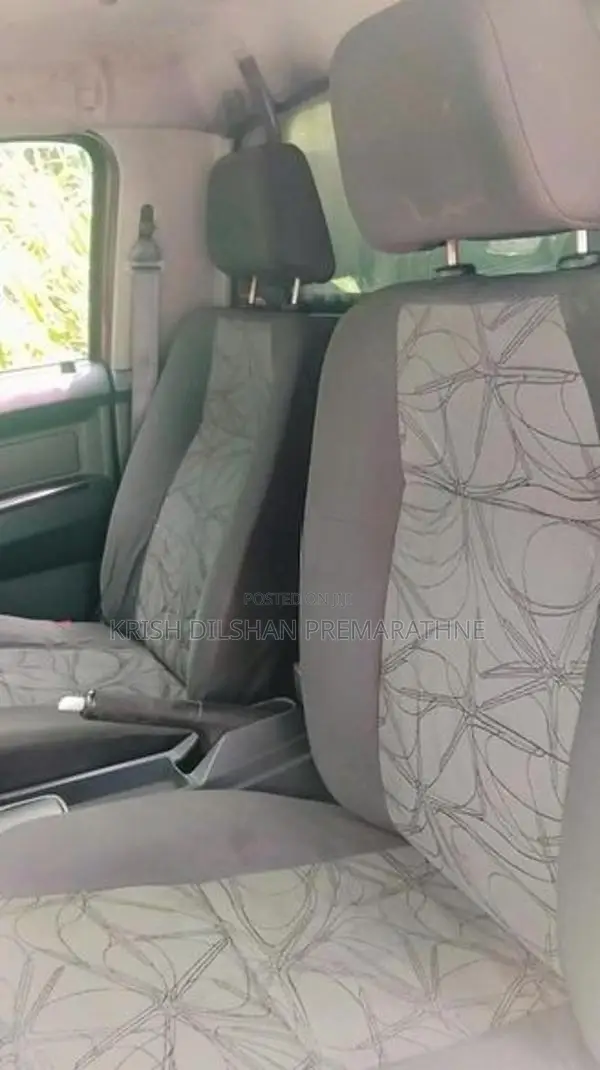 Tata Xenon 2015