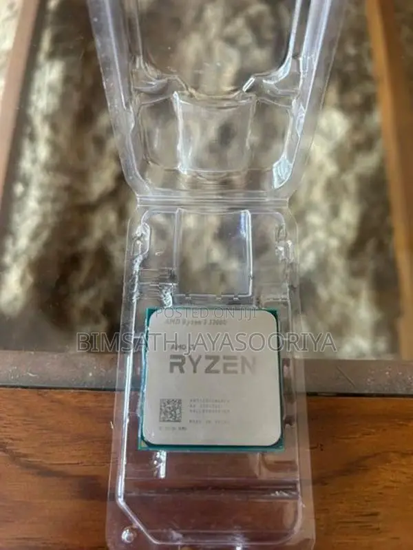AMD RYZEN 3 3200G