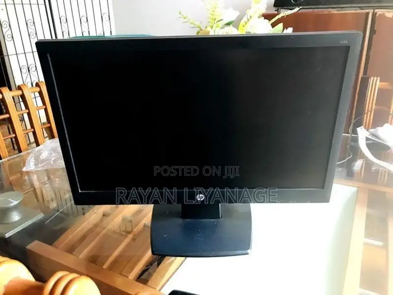 Intel NUC6CAYH Mini PC + HP 18.5” Monitor 4GB RAM 256GB SSD