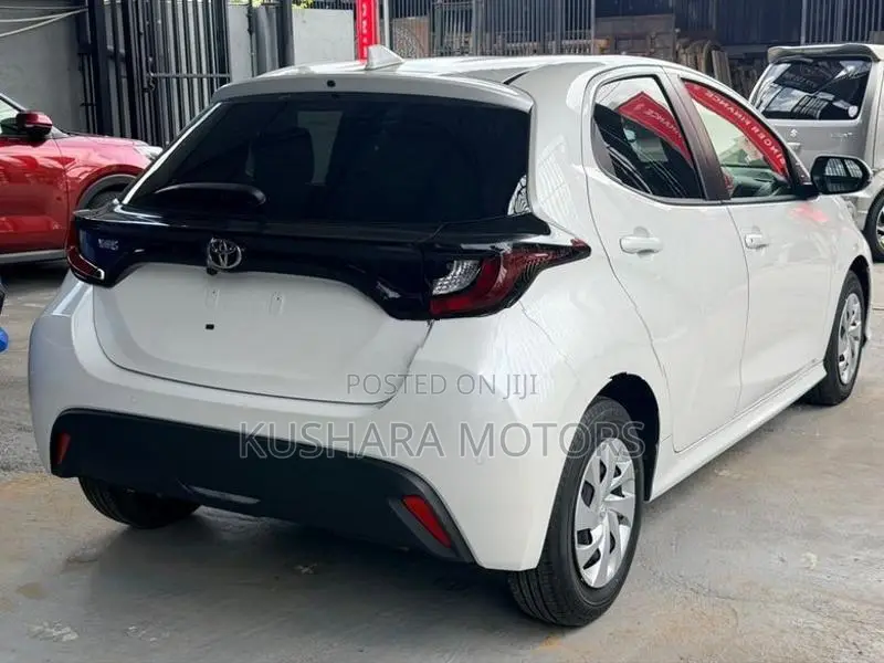 Toyota Yaris X Grade Safty 2024