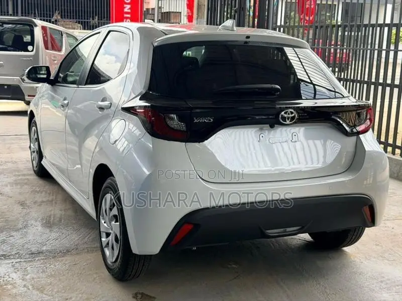Toyota Yaris X Grade Safty 2024