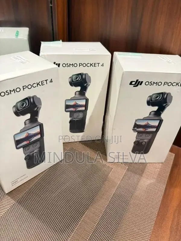 DJI Osmo Pocket 4 Creator Combo