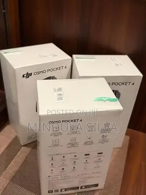 DJI Osmo Pocket 4 Creator Combo