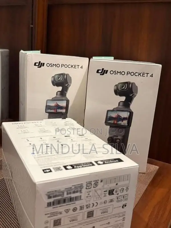 DJI Osmo Pocket 4 Creator Combo