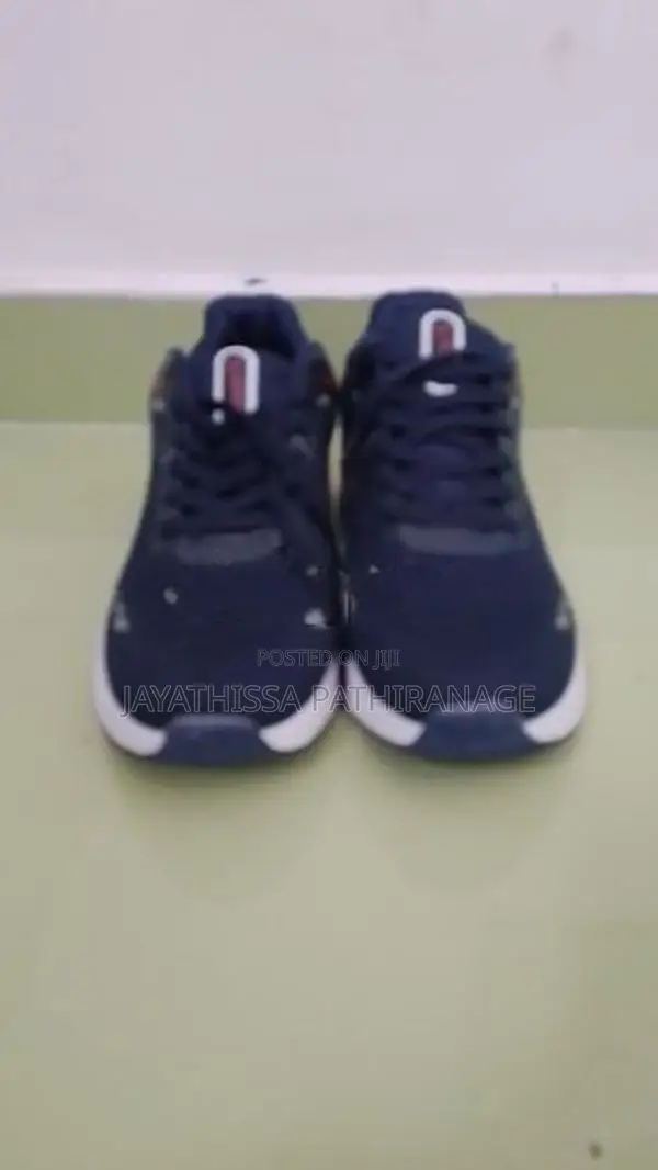 Size 13 Nike Shoes