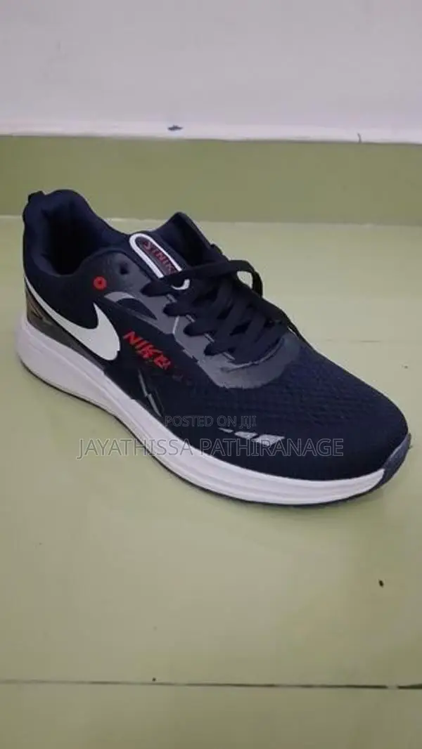Size 13 Nike Shoes