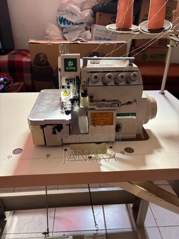 Zoje ZJ880-5-BD 5-Thread Overlock Machine (Like New)