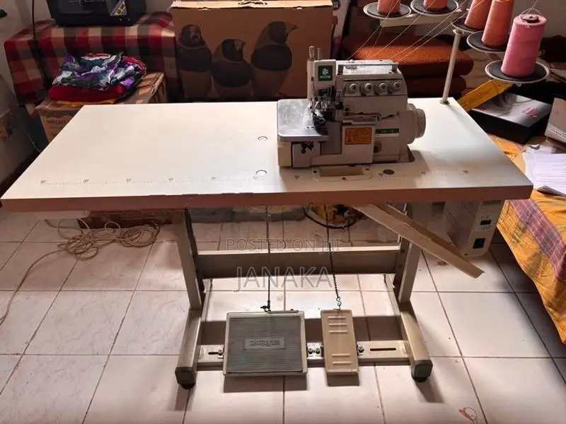 Zoje ZJ880-5-BD 5-Thread Overlock Machine (Like New)