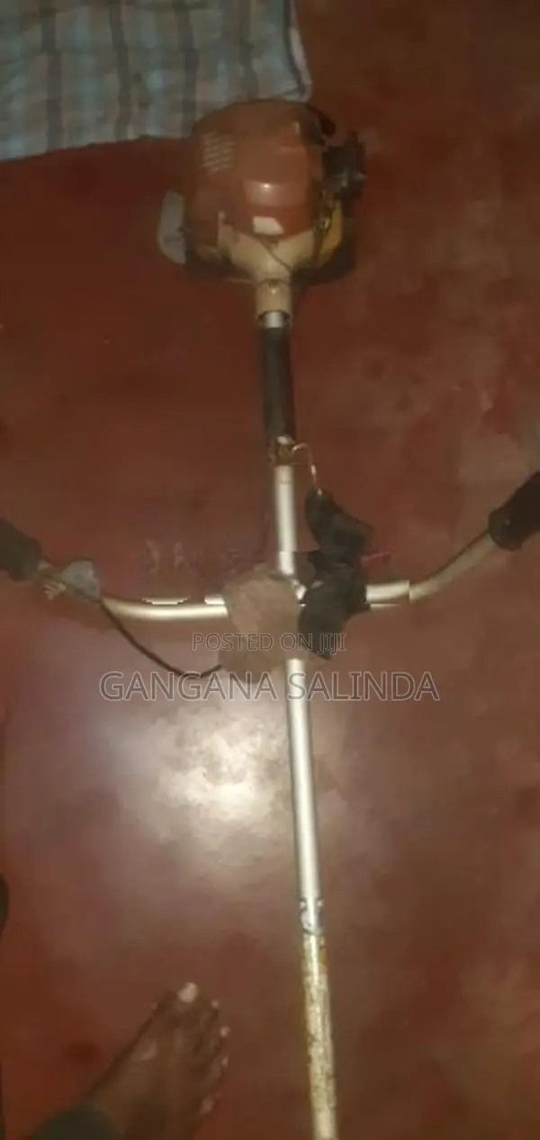 Grass Cutter Machine