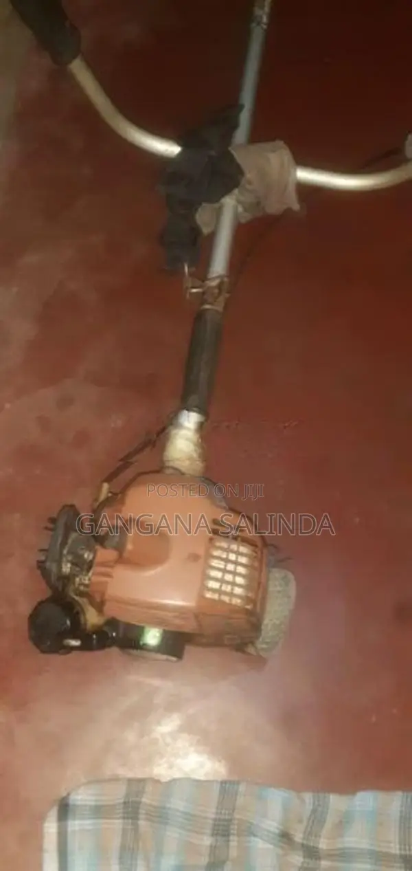 Grass Cutter Machine