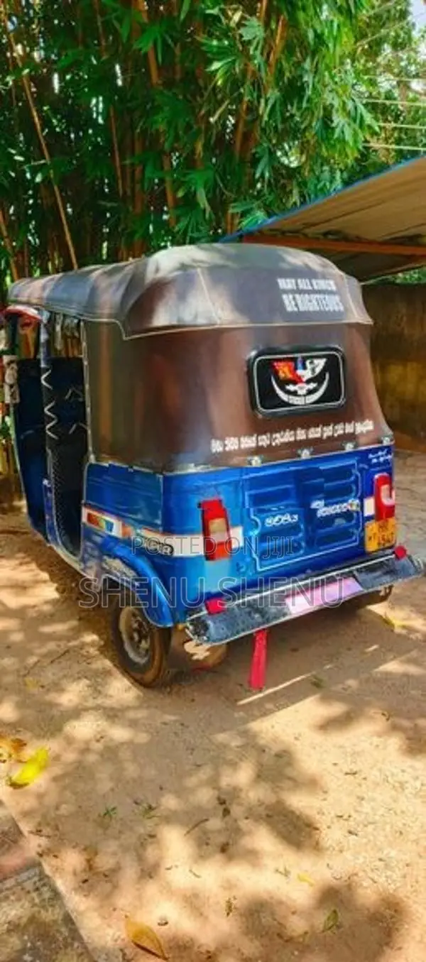 Bajaj RE 2003
