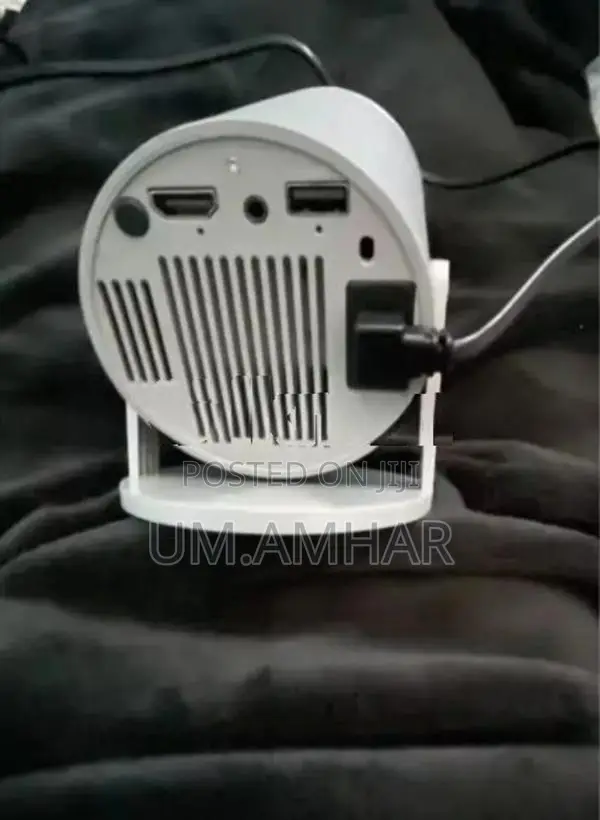 HY300 Smart LED Projector (Android)