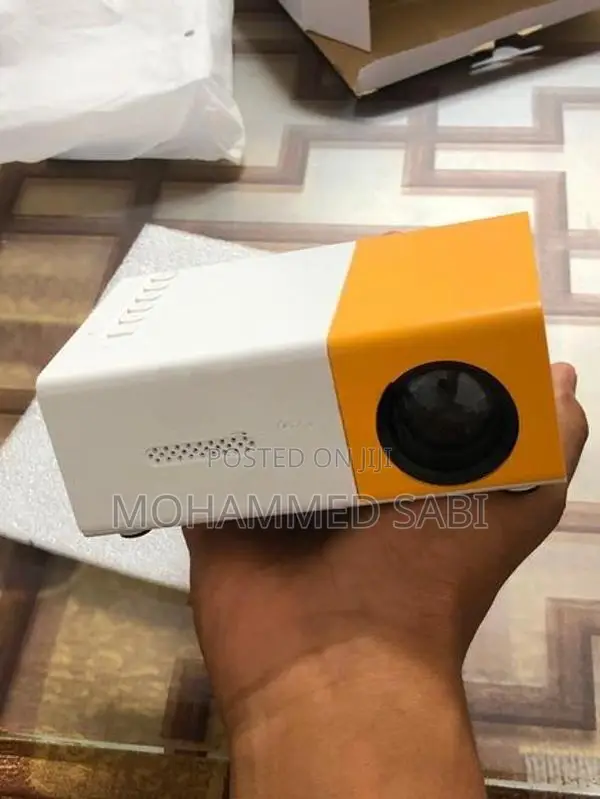 Mini LED Projector
