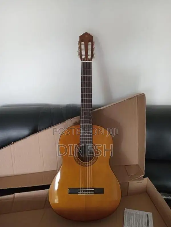 Yamaha C40 Guitar