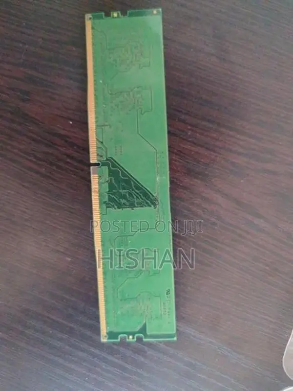 DDR 4 - 4GB