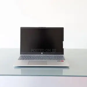 HP 15 Ryzen 5 -7520U- 8GB DDR5 RAM \512GB NVMe