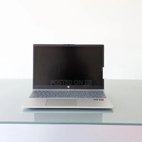 HP 15 Ryzen 5 -7520U- 8GB DDR5 RAM \512GB NVMe
