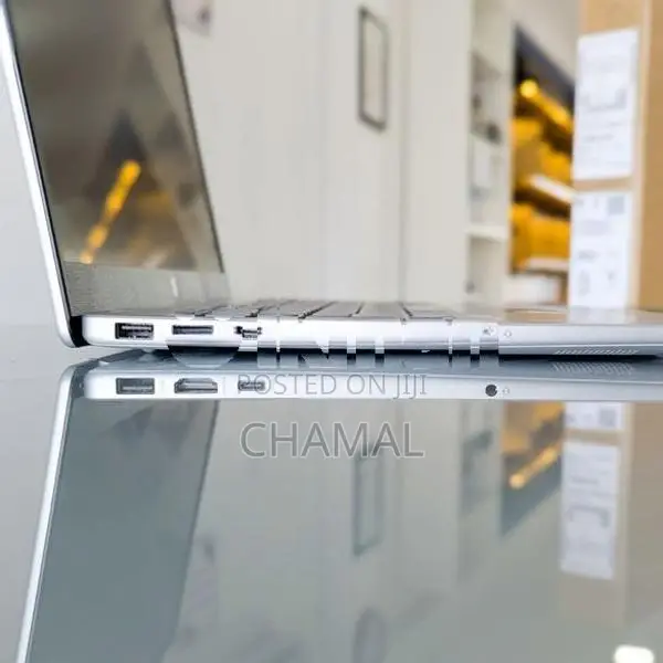 HP 15 Ryzen 5 -7520U- 8GB DDR5 RAM \512GB NVMe