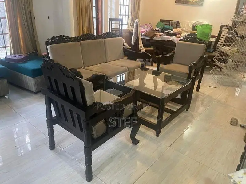 High Quality Ebony Luxury Furniture