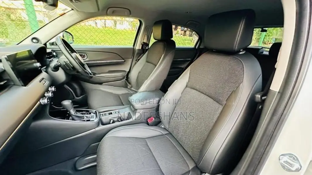 Honda Vezel Z Premium Black Edi 2024
