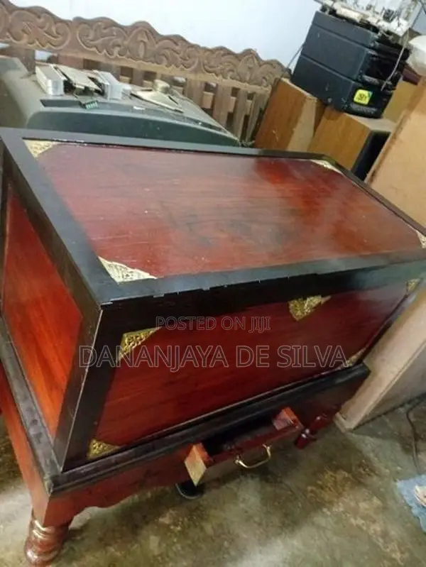 Antique Pettagama