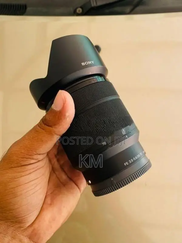 Sony 28-70mm Lens