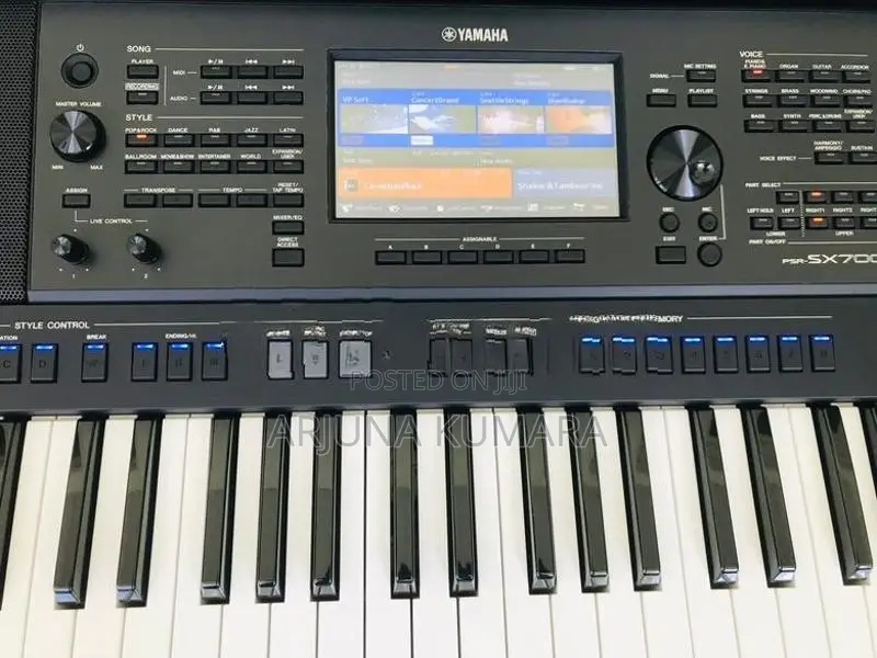 Yamaha Psr SX700 Keyboard