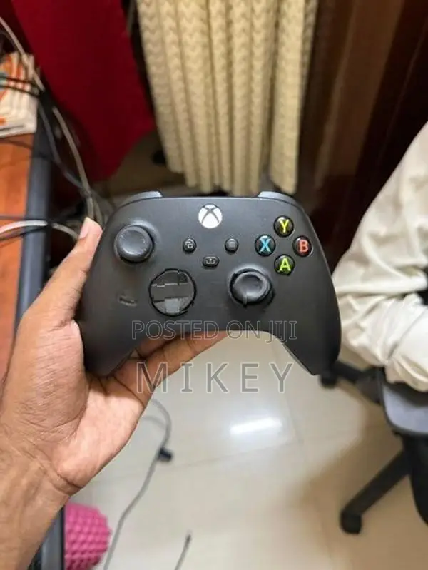 Microsoft Xbox Series X (1TB) Disc Version