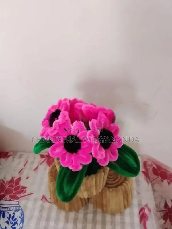 Pipe Cleaners Flower Pot