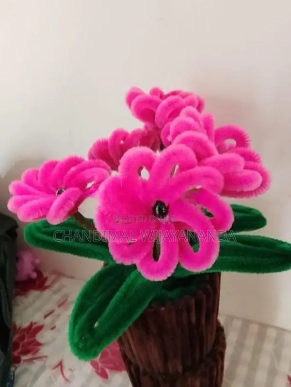 Pipe Cleaners Flower Pot