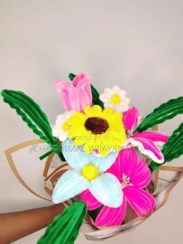 Pipe Cleaners Flower Pot