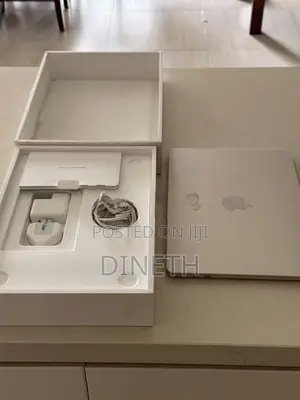 Apple MacBook Air M4 24GB 512GB