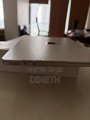 Apple MacBook Air M4 24GB 512GB