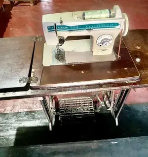 Singer Sewing Machine