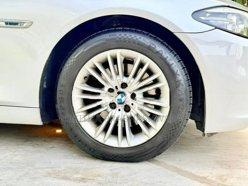 BMW 520d F10 3 OPTION 2016