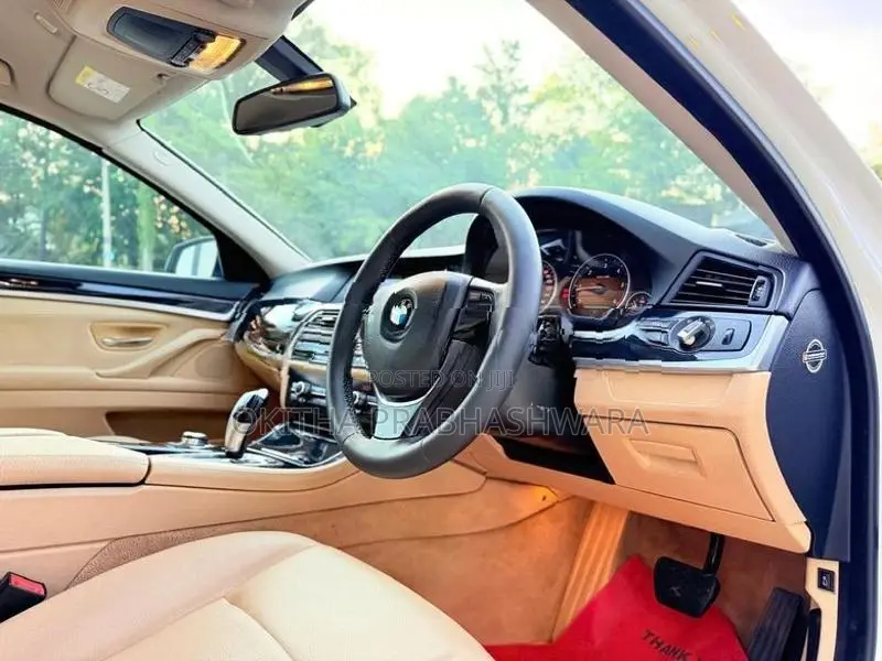 BMW 520d F10 3 OPTION 2016