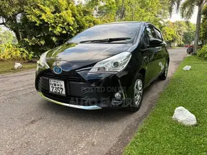 Toyota Vitz Hyrbid 2017