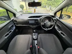 Toyota Vitz Hyrbid 2017