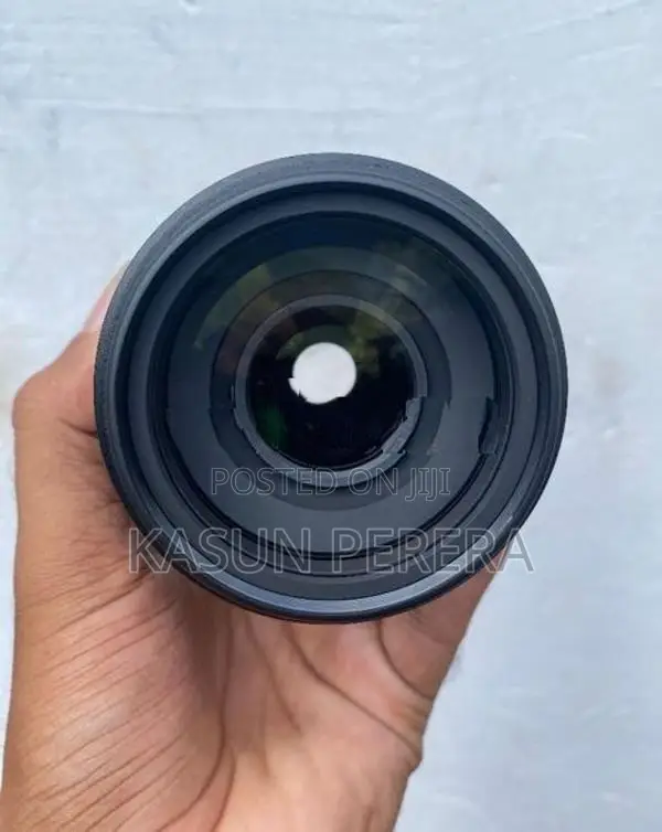 Nikon 55-300mm f4.5-5.6 VR Lens.