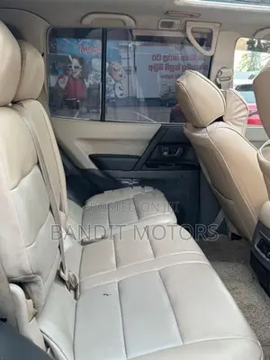 Mitsubishi Montero 2004